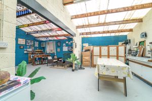 Photo 22- click for photo gallery